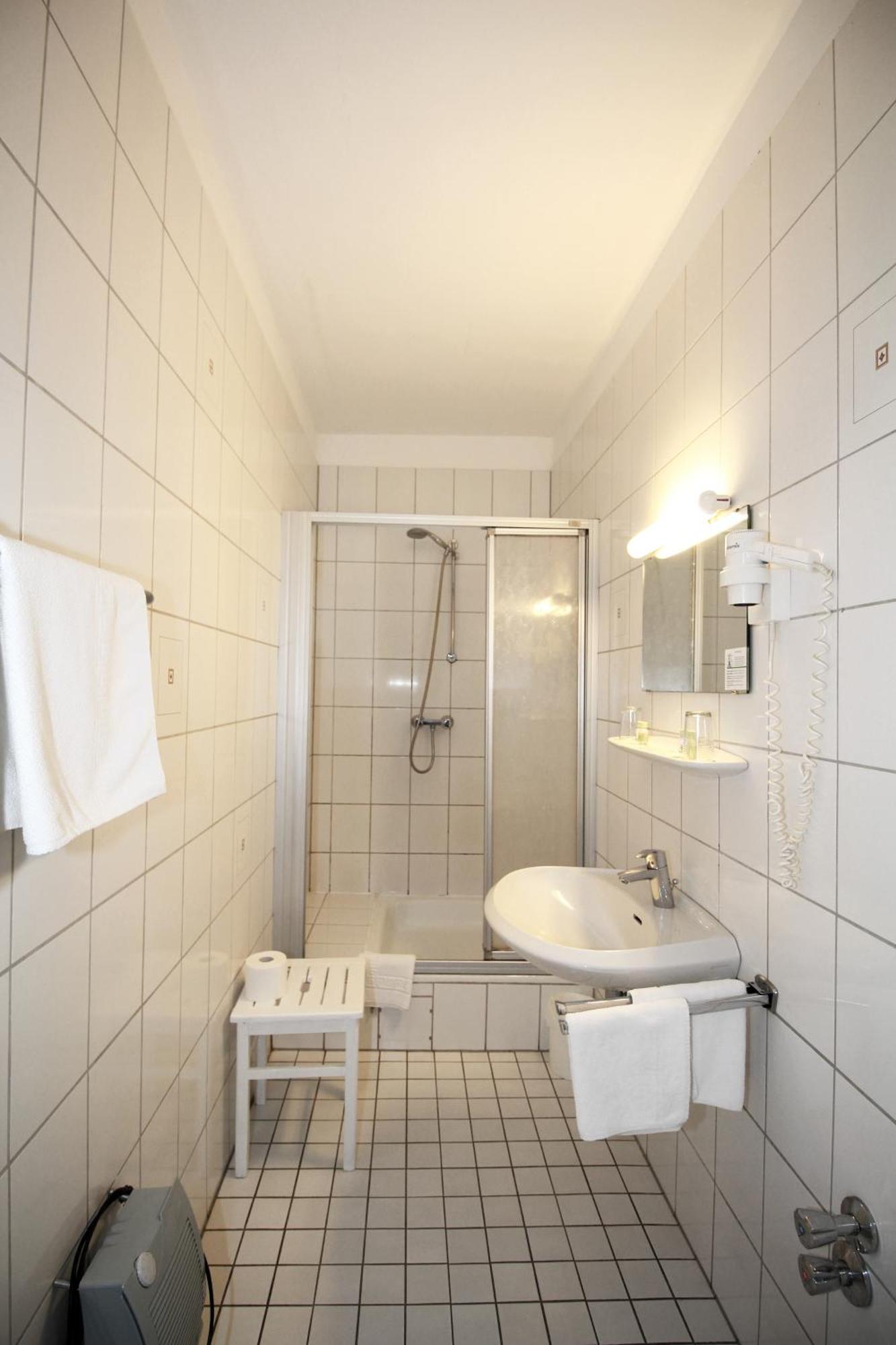 Historisches Hotel Zum Schwan Bad Karlshafen Dış mekan fotoğraf